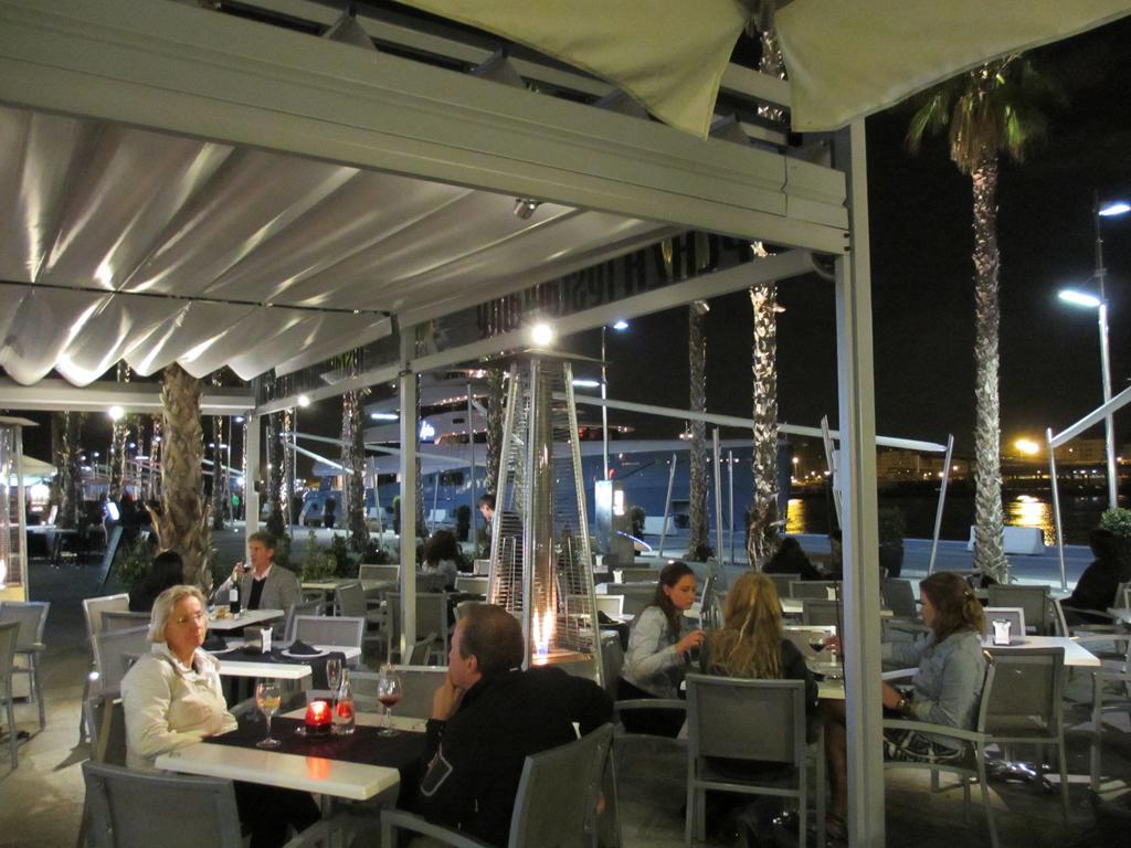 Rentcostadelsol Malagueta Arenal Малага Екстериор снимка
