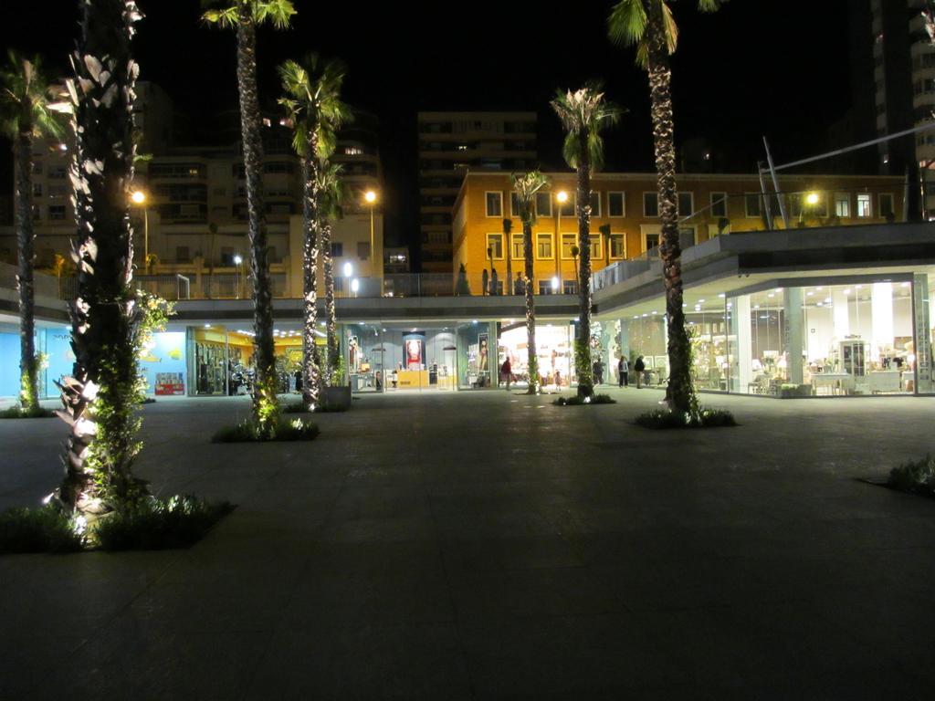 Rentcostadelsol Malagueta Arenal Малага Екстериор снимка