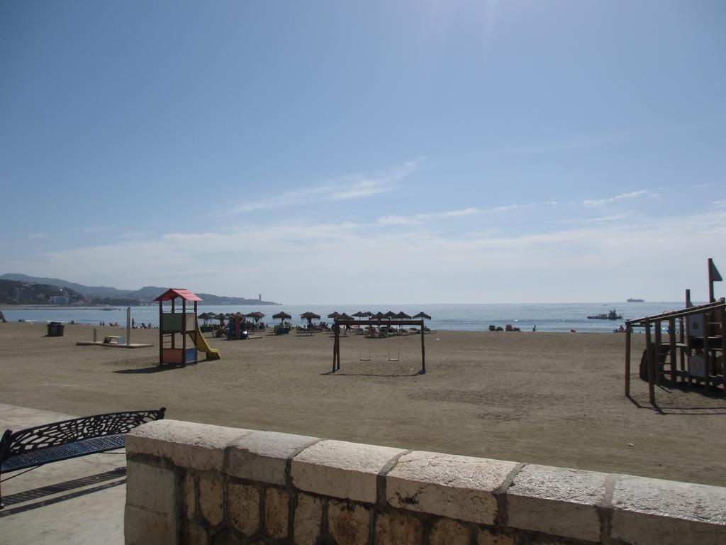 Rentcostadelsol Malagueta Arenal Малага Екстериор снимка