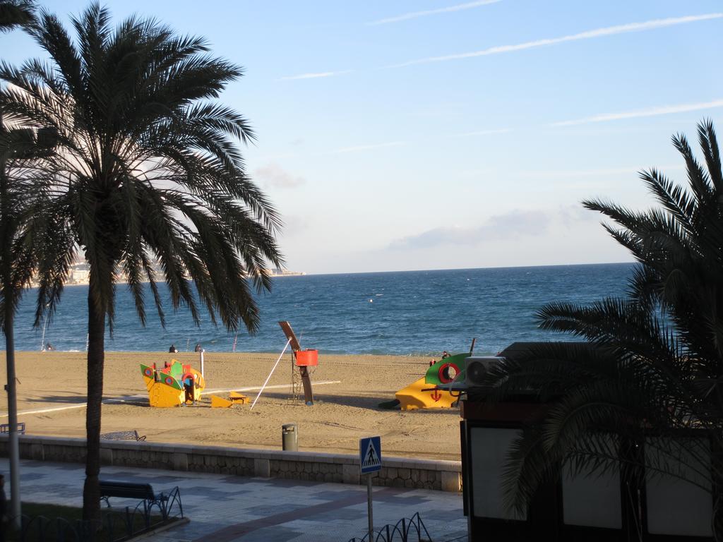 Rentcostadelsol Malagueta Arenal Малага Екстериор снимка
