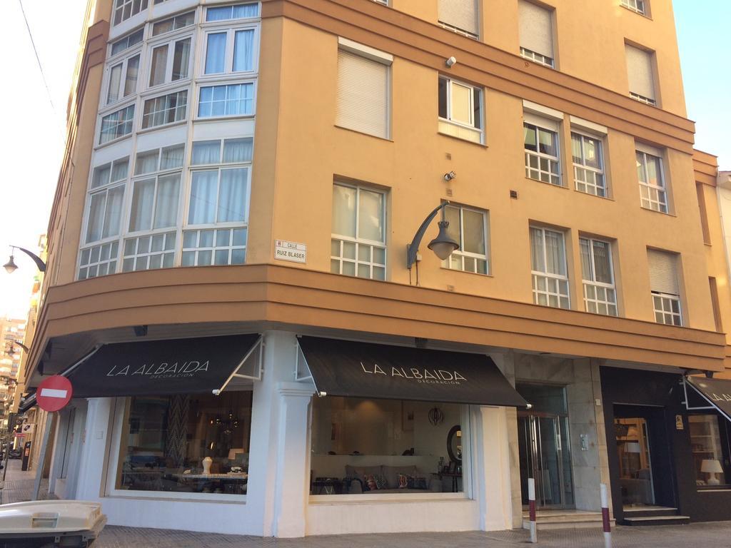 Rentcostadelsol Malagueta Arenal Малага Екстериор снимка